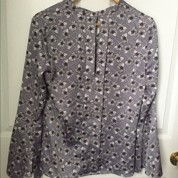 Banana Republic Silver floral blouse - Picture 5 of 8